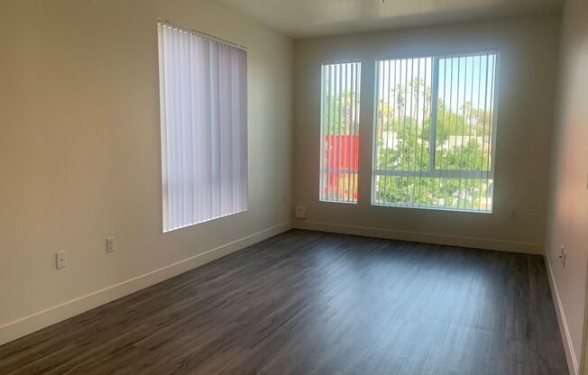 2 beds, 2 baths, 941 sqft, $2,675, Unit 301