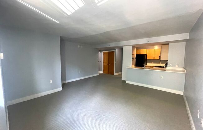 Studio, 1 bath, $1,830, Unit Apt S325