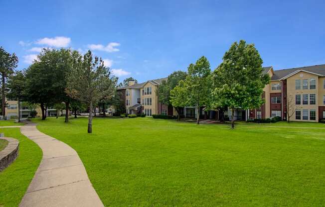 Lincoln Villas on Memorial Lawn