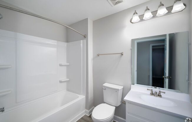 2 beds, 2 baths, 1,075 sqft, $1,325, Unit 124