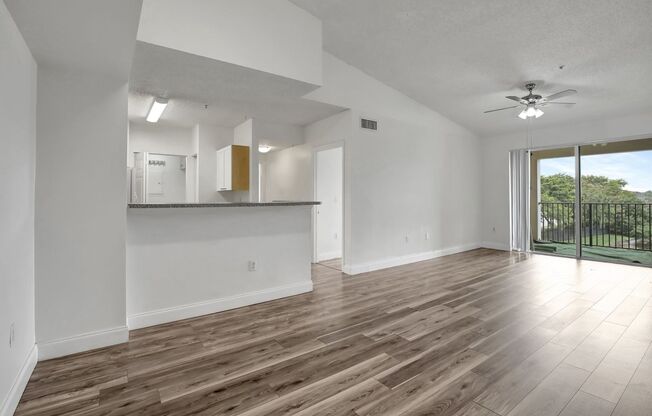 3 beds, 2 baths, $2,595, Unit # 302