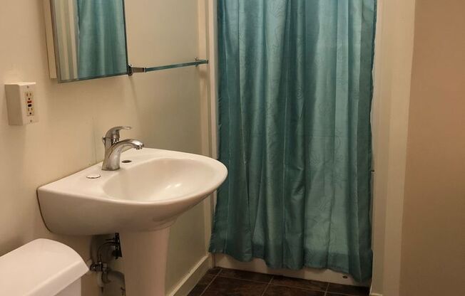 Studio, 1 bath, 385 sqft, $1,250, Unit JP067. 1421 South Beretania Street Unit G-1