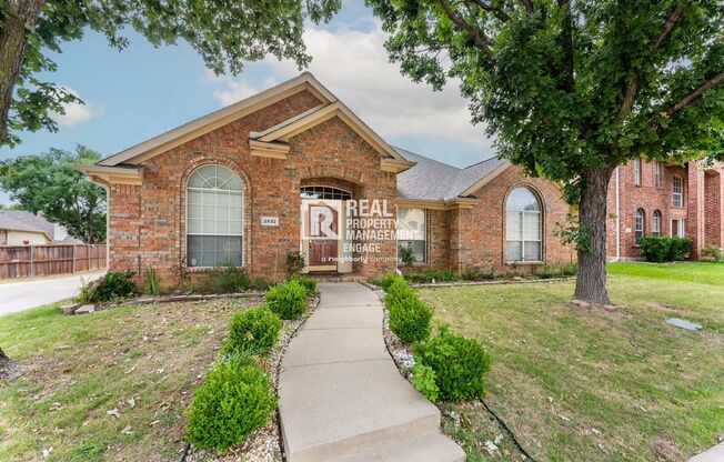 Spacious 4-Bedroom Home in the heart of DFW