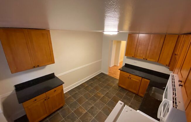 Studio, 1 bath, 500 sqft, $1,350, Unit A