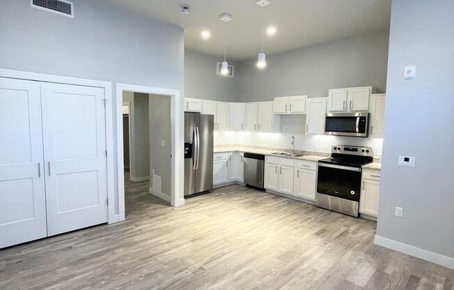 3410 N CAREFREE CIR