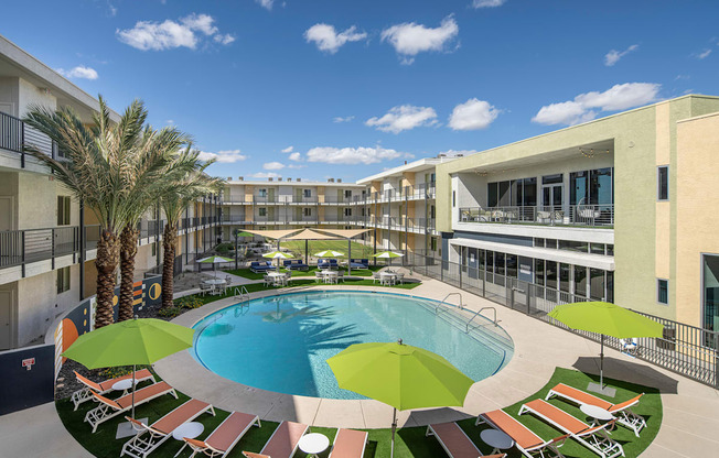 Full Pool View at Cabana Bridges Apartments in Tucson Arizona
