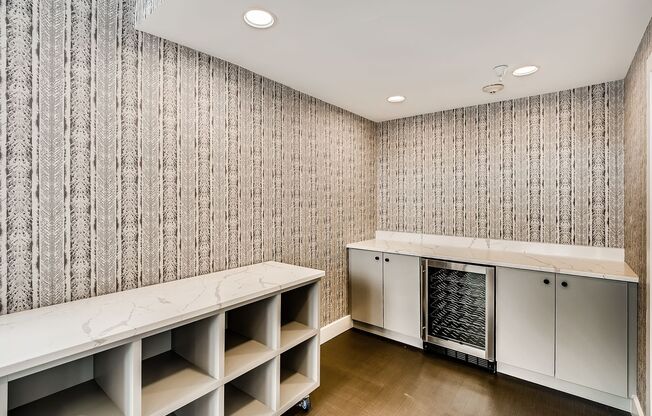 1 bed, 1 bath, 820 sqft, $1,600, Unit 103