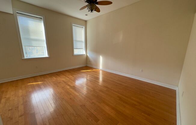 1 bed, 1 bath, 635 sqft, $1,945, Unit 212