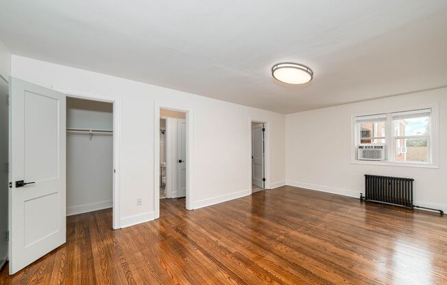 Studio, 1 bath, 450 sqft, $1,080, Unit 9610 Sherwood Place - Unit 7