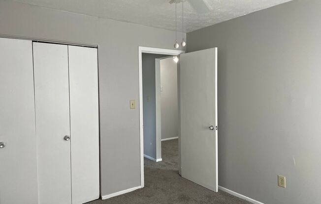 1 bed, 1 bath, 450 sqft, $795, Unit X303