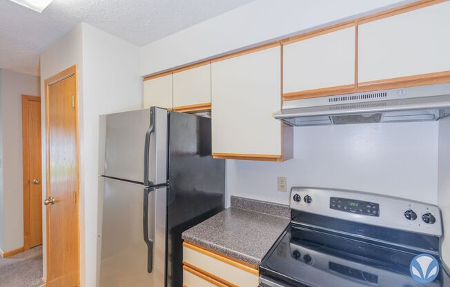 1 bed, 1 bath, 837 sqft, $1,210, Unit AL-5