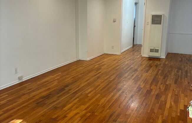 844-1416 HAYWORTH LLC