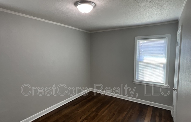 2267 LONGSTREET DR