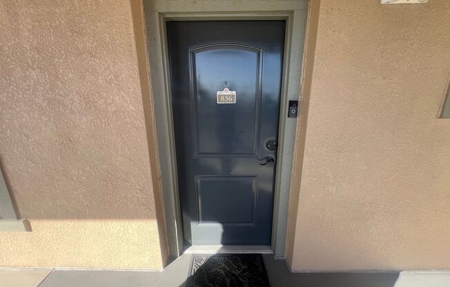 Spacious 3 bedroom Condo with Resort-Style Living!