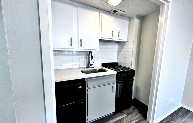 Studio, 1 bath, 392 sqft, $915, Unit 02306A