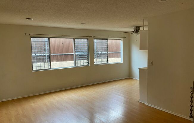 KINGSLEY APARTMENTS