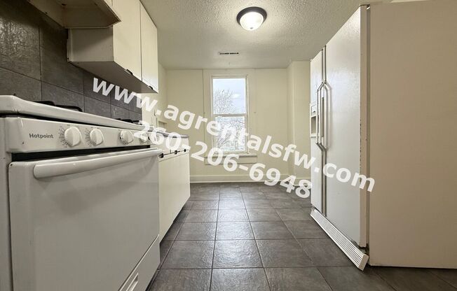 2 beds, 1 bath, 576 sqft, $795, Unit 2