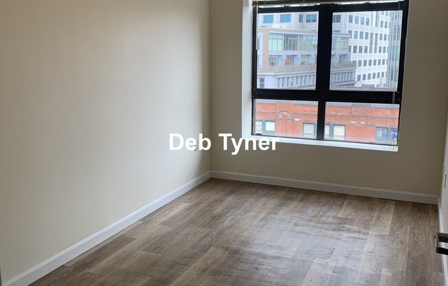 71 ESSEX ST