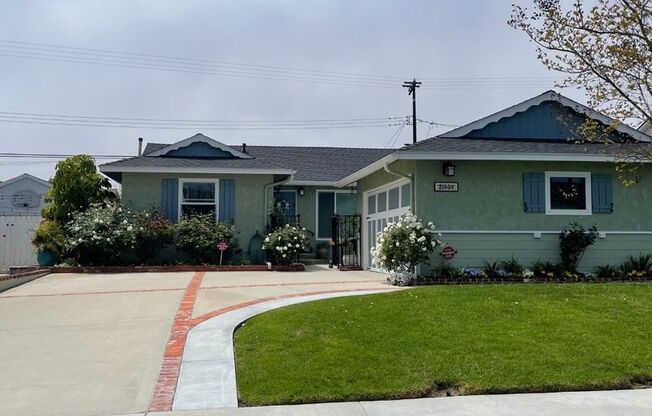 Beautiful Southwood Home for Lease