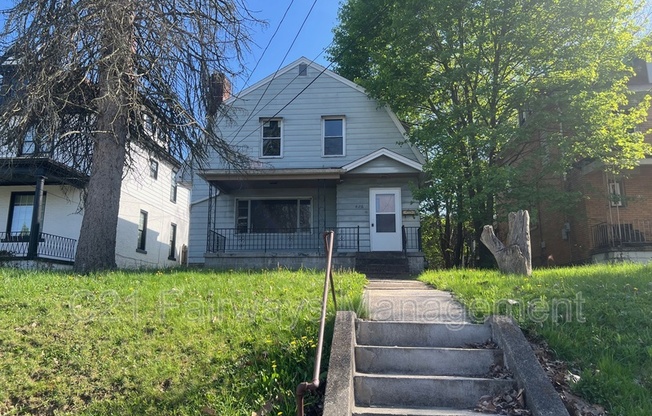 426 MITCHELL AVE