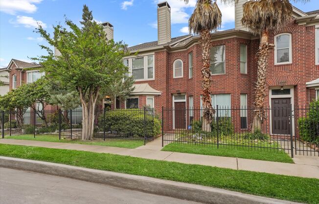 Stunning Two Story Townhome!