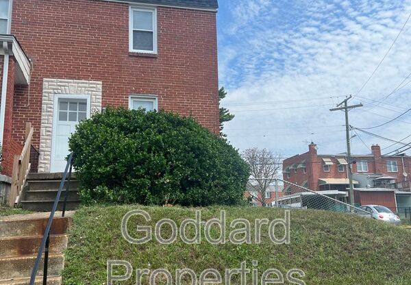 1935 WHISTLER AVE
