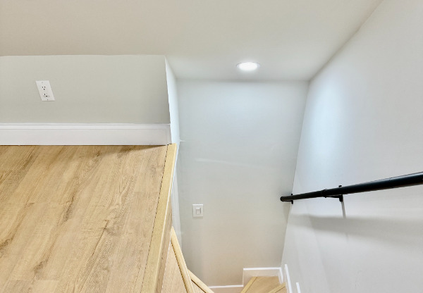 1005 FRANKFORD AVE