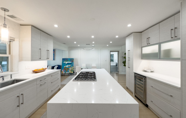 6609 KENTON
