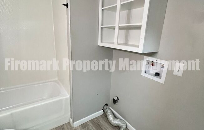 2 beds, 1 bath, 750 sqft, $900, Unit 154