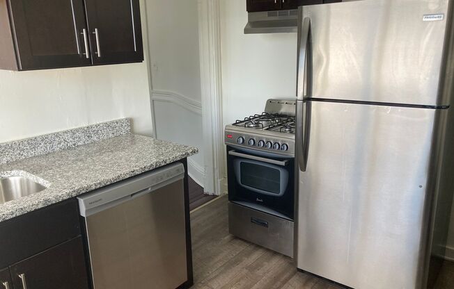 3 beds, 1 bath, 1,225 sqft, $2,199, Unit 1301-43