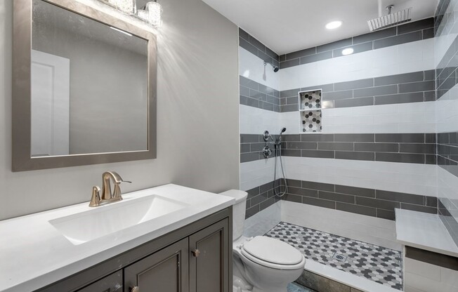 597 GALLIVAN BLVD
