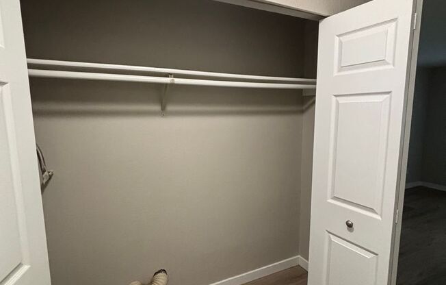 1 bed, 1 bath, 715 sqft, $1,845, Unit 416