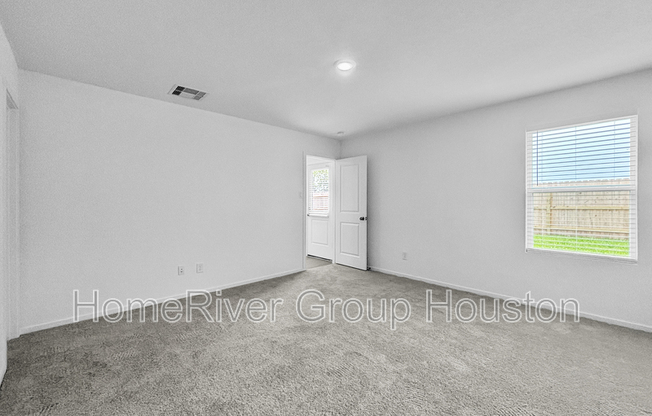 5830 STARLING DR