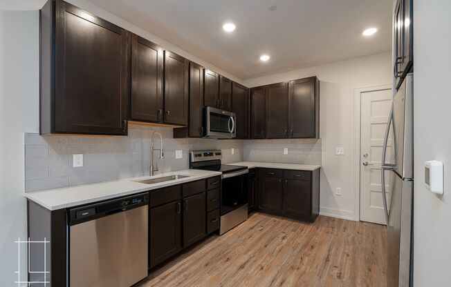 1 bed, 1 bath, 470 sqft, $1,325, Unit 1050 N 4th St. Apt. 208