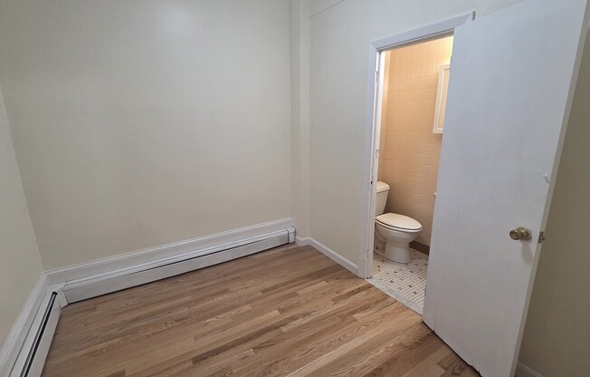 1 bed, 1 bath, 600 sqft, $2,350, Unit 2