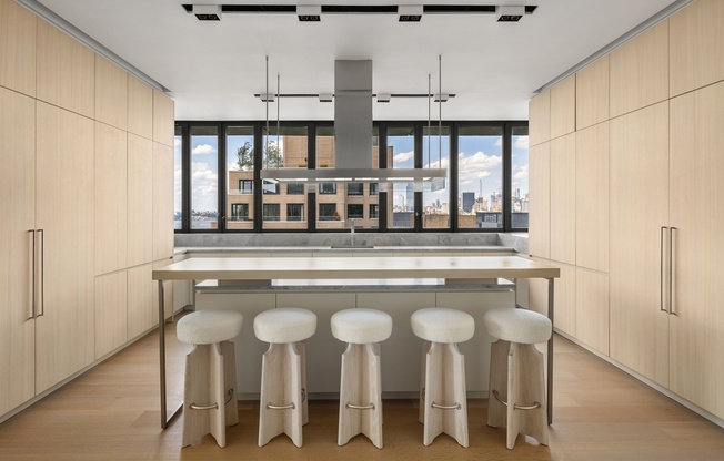 7 beds, 8.5 baths, 8,600 sqft, $150,000, Unit PENTHOUSE