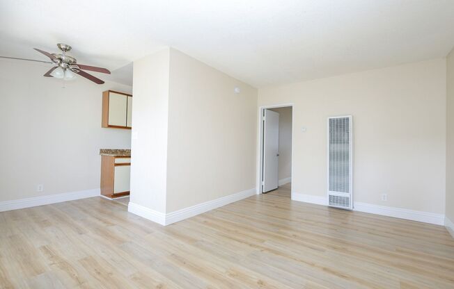 Harvard Apartments (146)