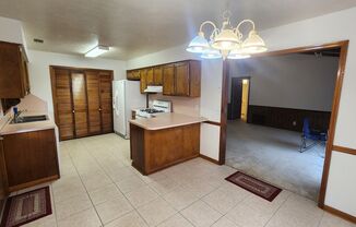 4 beds, 2 baths, $1,800