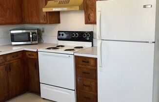 2 beds, 1 bath, $700, Unit 601 Westview Circle - Unit C