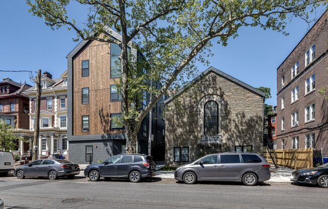 1 bed, 1 bath, 710 sqft, $1,710, Unit B202