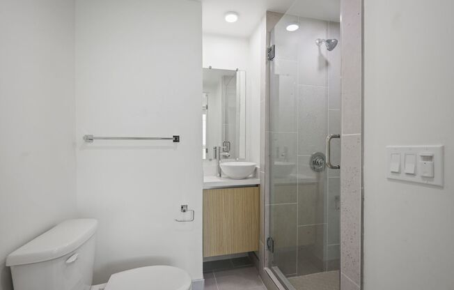 3 beds, 3 baths, 938 sqft, $3,034.29, Unit 607