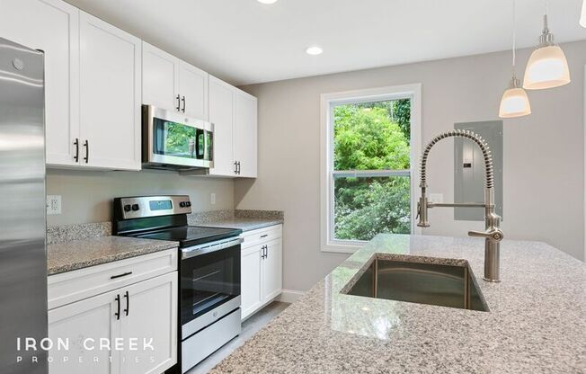 64 HANSEL AVE