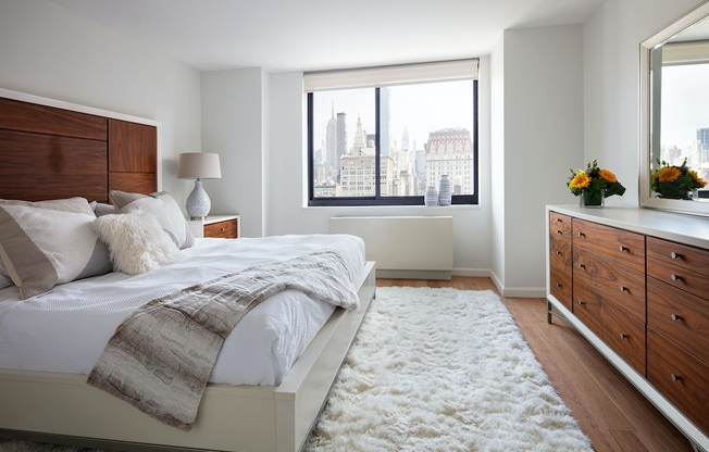 1 bed, 1.5 baths, $10,300, Unit 23E