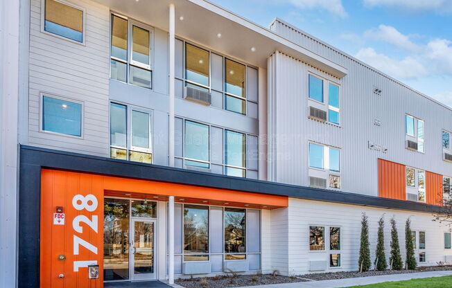 1 bed, 1 bath, 449 sqft, $745, Unit 118