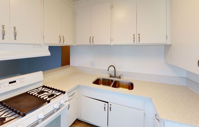 17808, 17818, 17828 Saticoy St.