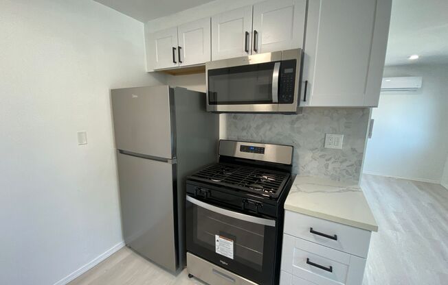 1 bed, 1 bath, 500 sqft, $2,050, Unit 4