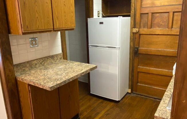 1 bed, 1 bath, 450 sqft, $1,785, Unit 520-L1