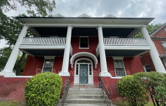 1216 HAMPTON BLVD