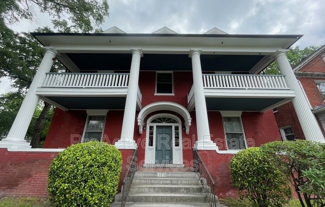 1216 HAMPTON BLVD