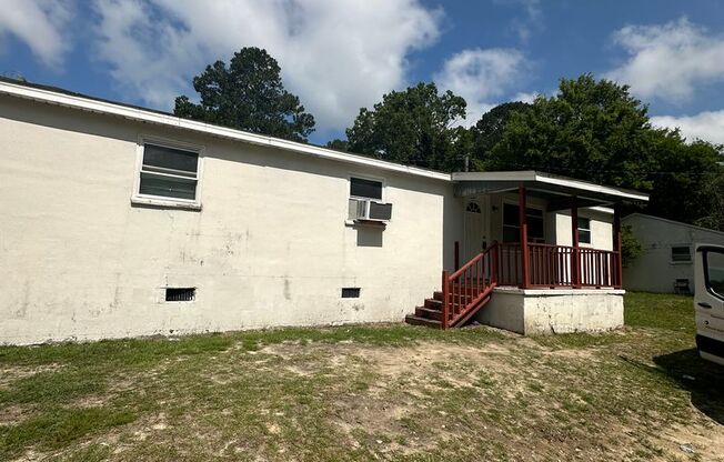 2208 Roosevelt Dr